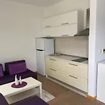 Aledora Studio Apartment