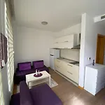 Aledora Studio Apartment